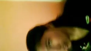 Busty MILF Manmeat Home Delivery ඇණවුම් කරයි