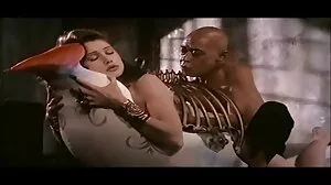 Lena Paul සහ BFF එකට කළු වෙනවා!