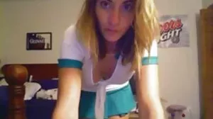 Blonde Bimbo එක වීම නිසා Asshole වලදී කෙලවුනා