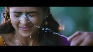 ඝන සහ තද Latina MILF drops that (???)!