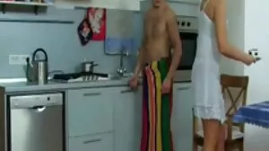 2 ආධුනික Foxy නවකයින් ක්ෂණිකව ATM Anal වෙත යන්න