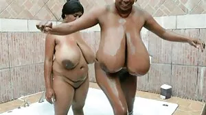 කිංස්ලි ඊඩන් යම් ගුද ප්‍රීතියක් ලබයි