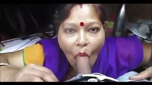 2 ආධුනික Foxy නවකයින් ක්ෂණිකව ATM Anal වෙත යන්න