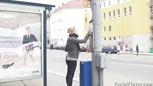 Oily Brooklyn යනු Community Anal Queen ය